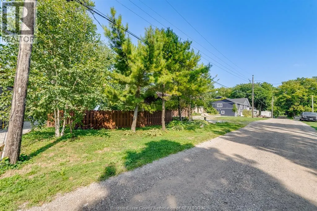 123 DAHINDA DRIVE