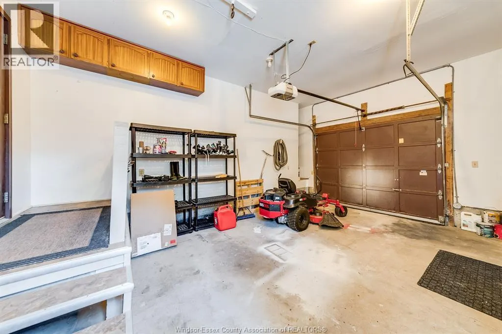 123 DAHINDA DRIVE