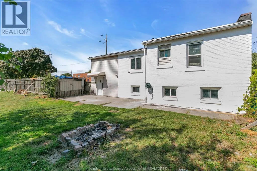 3829 SEMINOLE