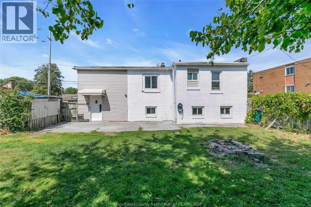 3829 SEMINOLE