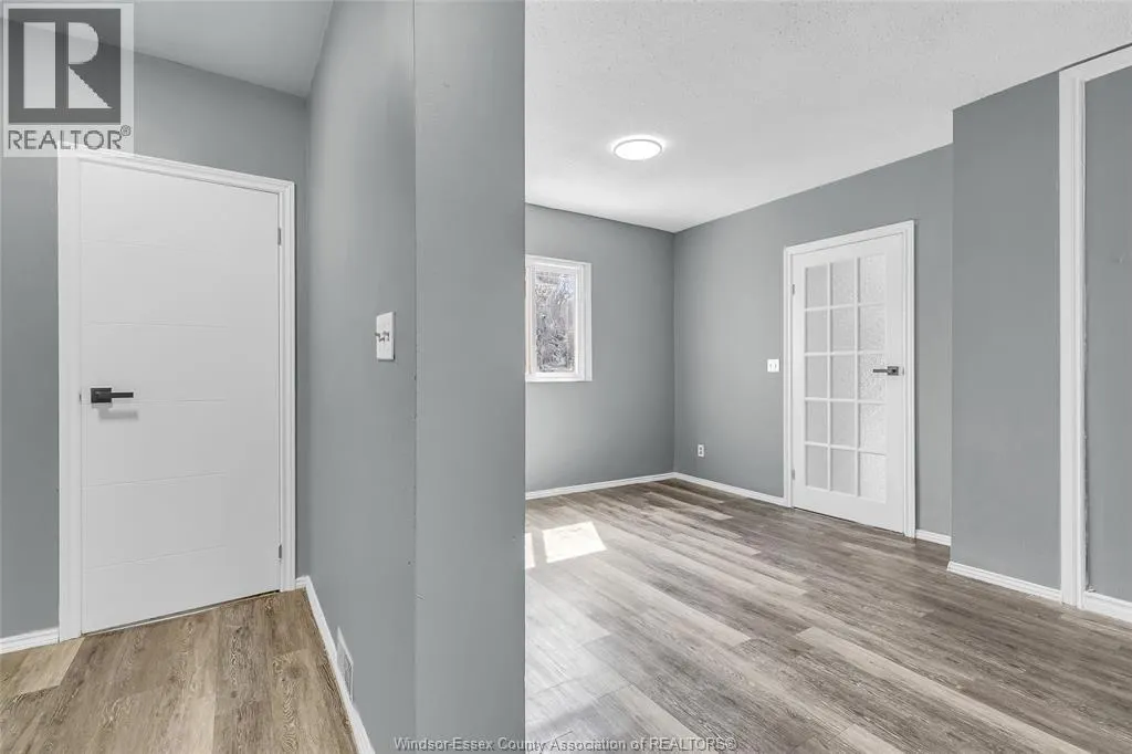 3829 SEMINOLE