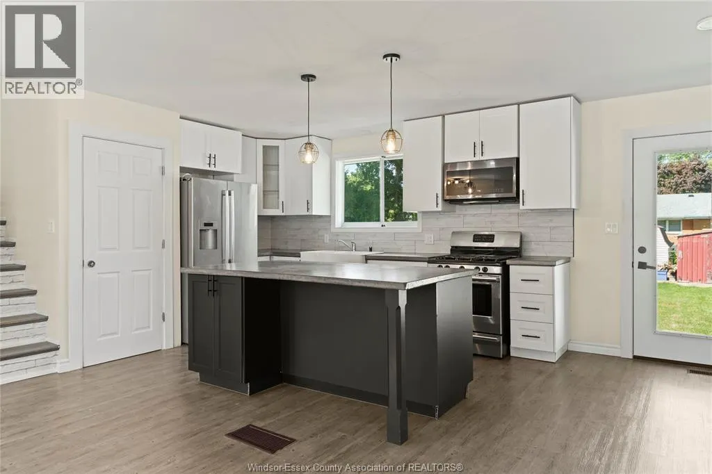 6 Sunset PLACE