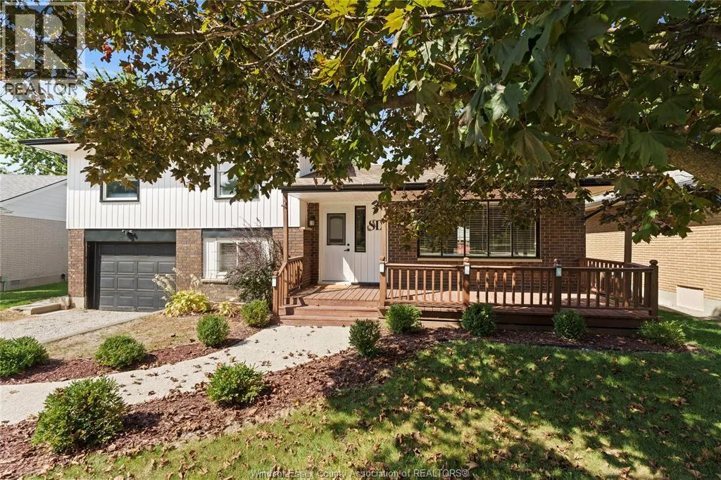 6 Sunset PLACE