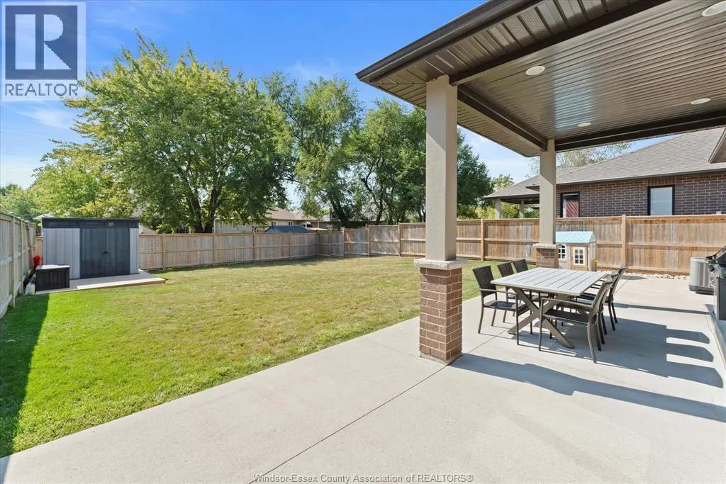 17 TANGLEWOOD DRIVE