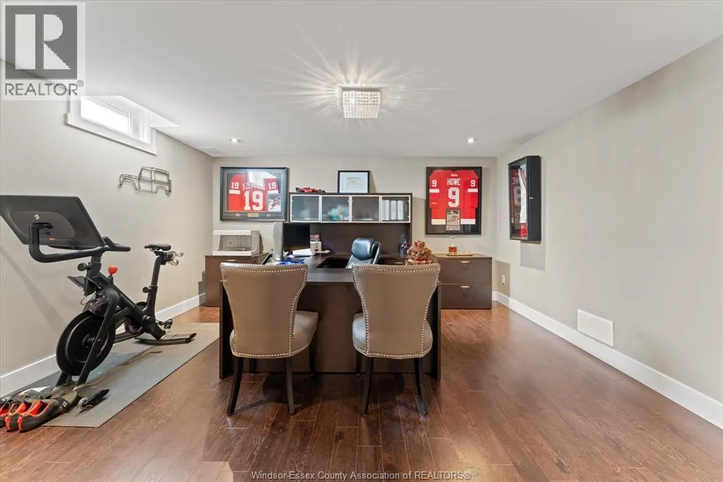 17 TANGLEWOOD DRIVE