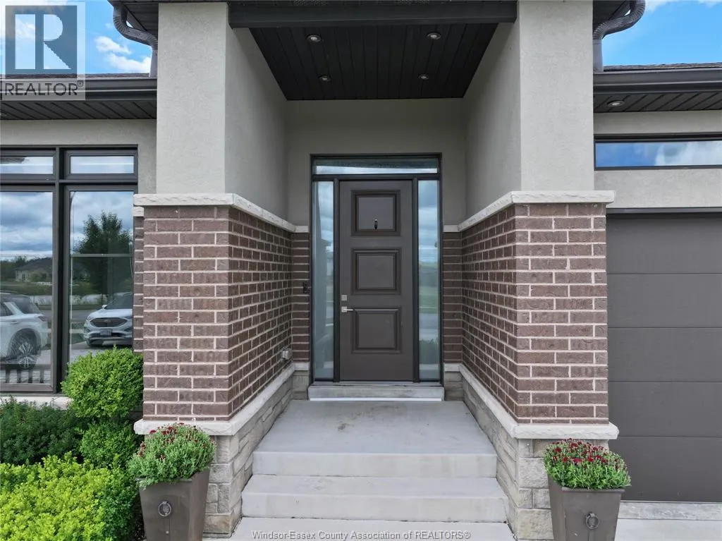 17 TANGLEWOOD DRIVE
