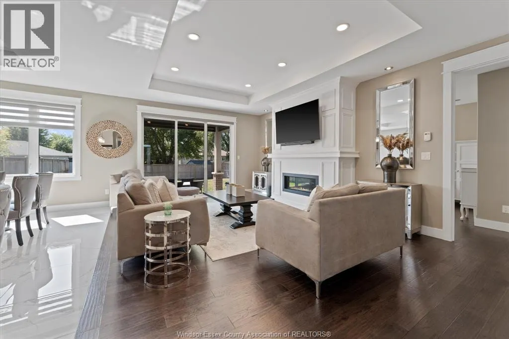 17 TANGLEWOOD DRIVE