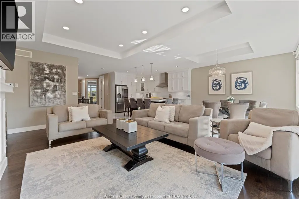 17 TANGLEWOOD DRIVE