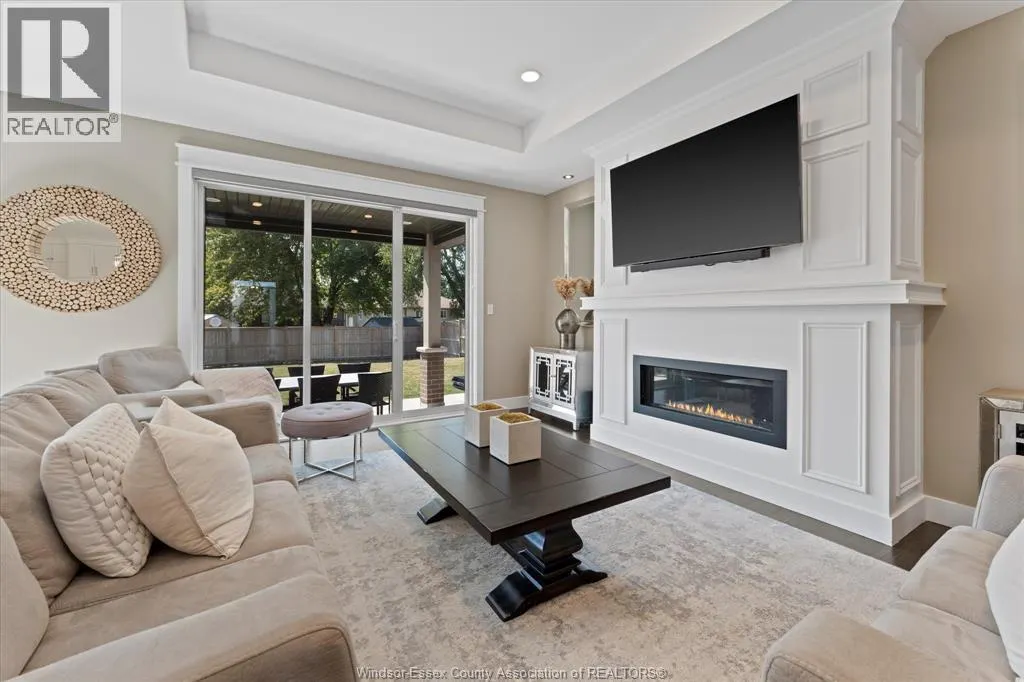 17 TANGLEWOOD DRIVE