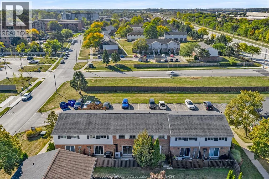 3073 MEADOWBROOK LANE Unit# 10
