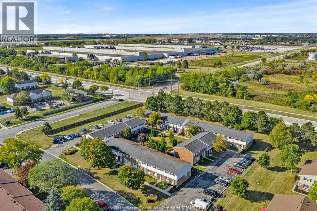 3073 MEADOWBROOK LANE Unit# 10