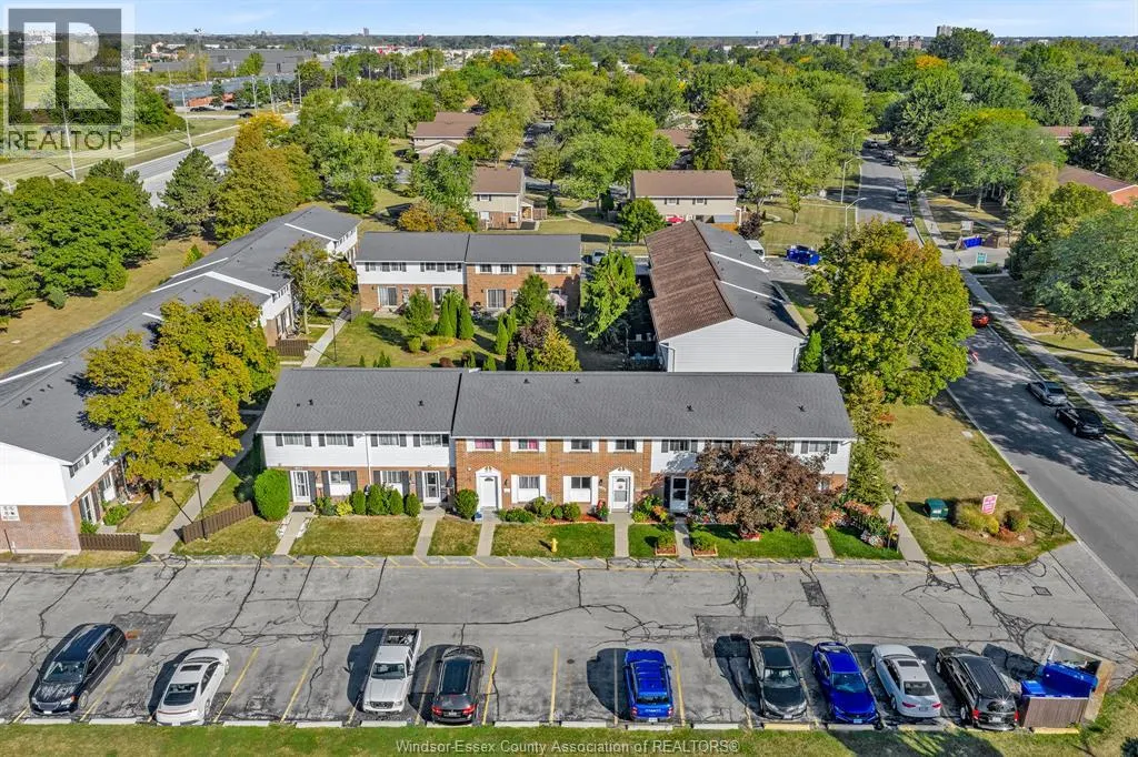 3073 MEADOWBROOK LANE Unit# 10