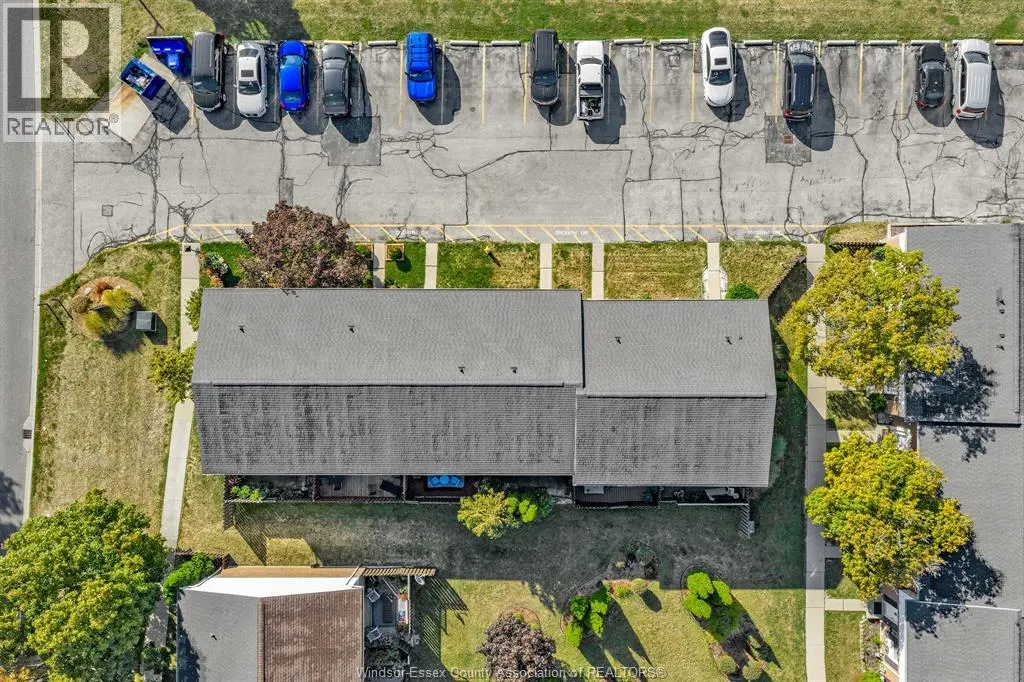 3073 MEADOWBROOK LANE Unit# 10