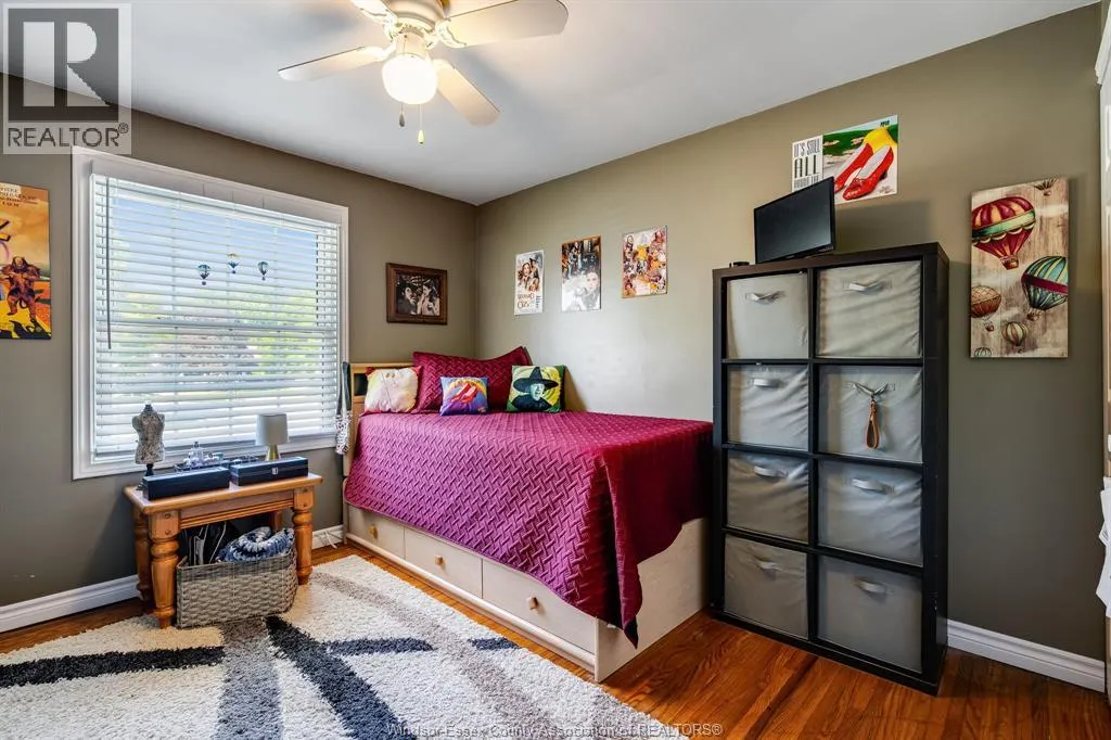 25 SUNSET PLACE
