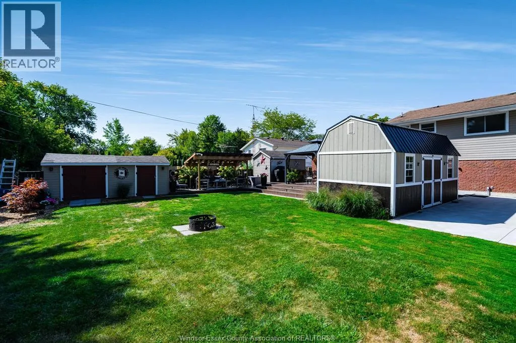 25 SUNSET PLACE