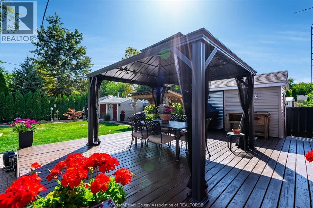 25 SUNSET PLACE