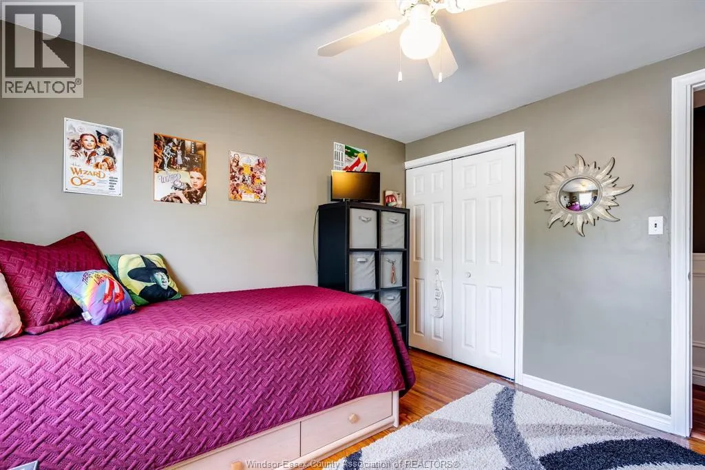 25 SUNSET PLACE