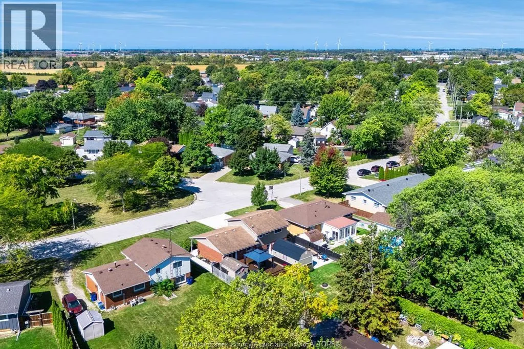 25 SUNSET PLACE
