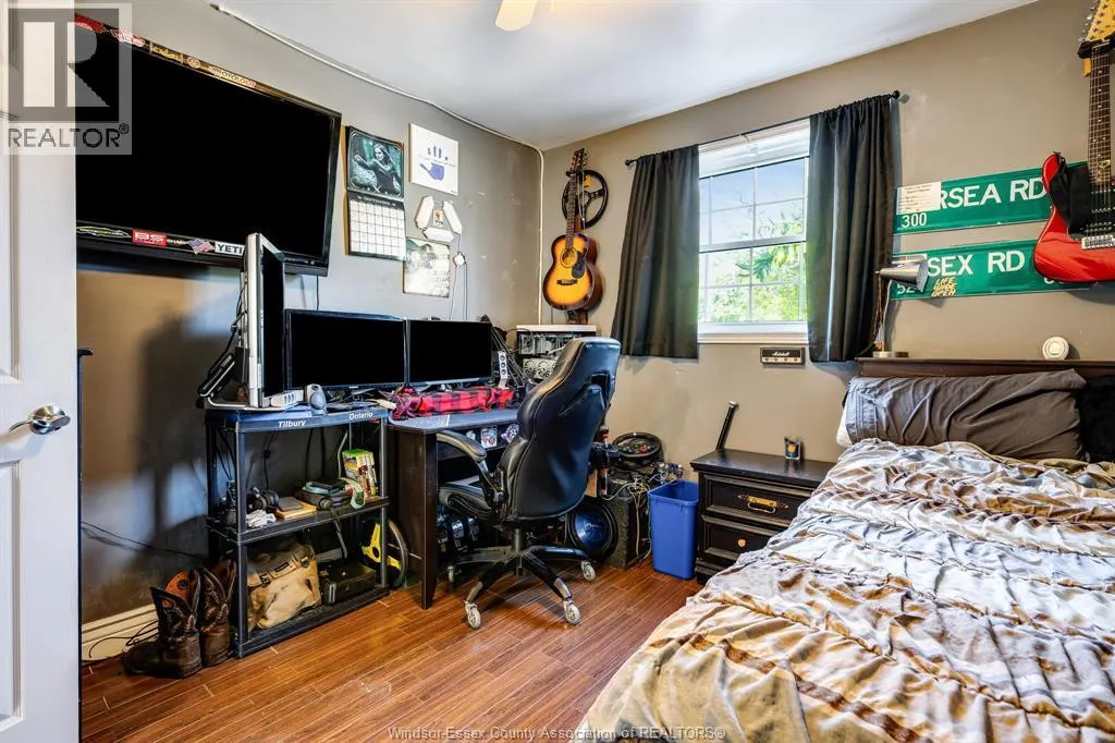 25 SUNSET PLACE