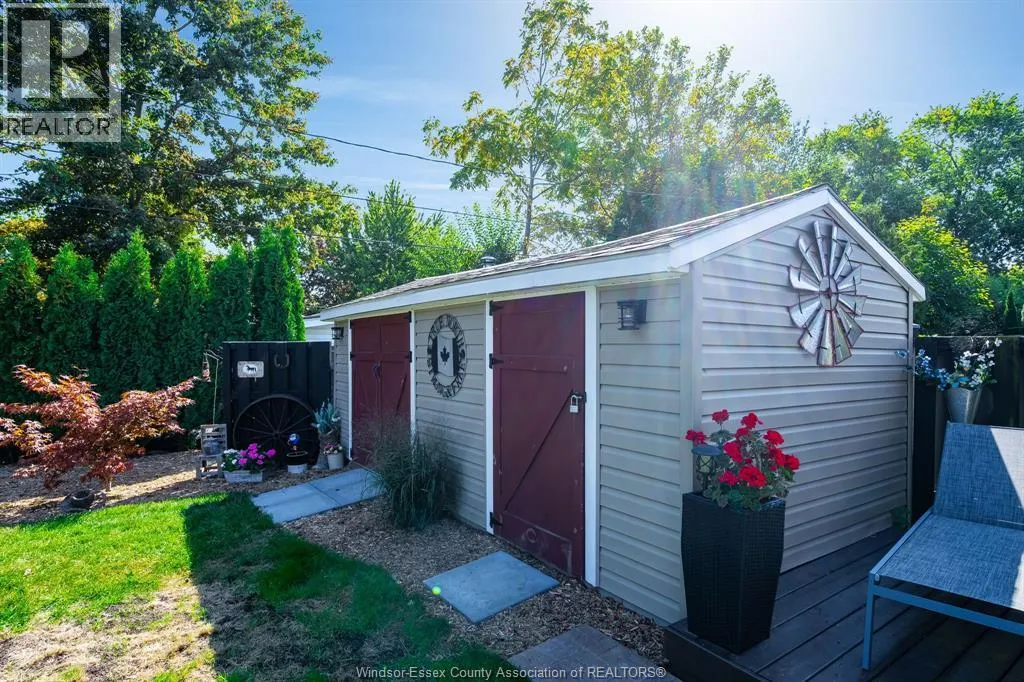 25 SUNSET PLACE