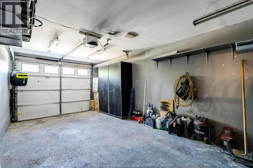 25 SUNSET PLACE