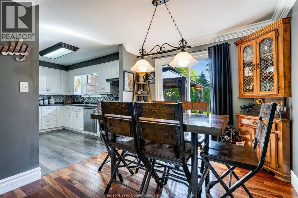 25 SUNSET PLACE