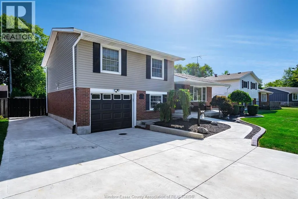 25 SUNSET PLACE