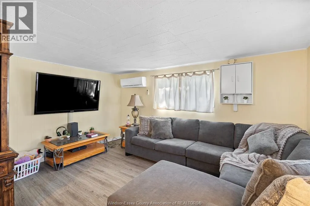 19 BOND AVENUE