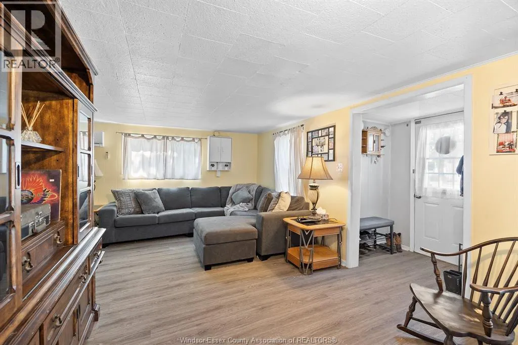 19 BOND AVENUE