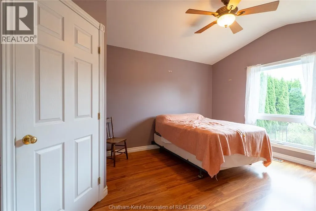 2 Frobisher COURT