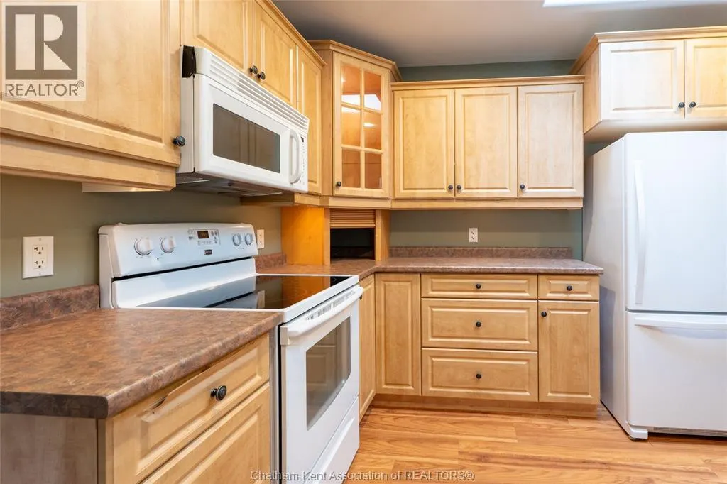 2 Frobisher COURT