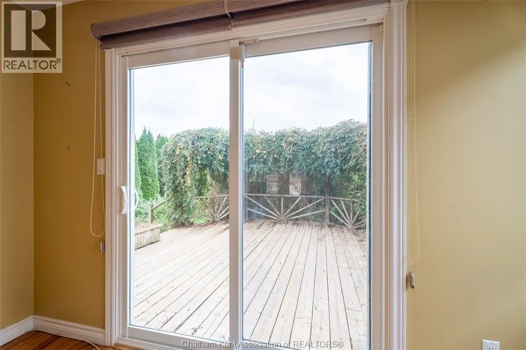 2 Frobisher COURT
