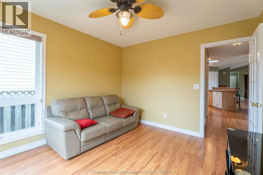 2 Frobisher COURT