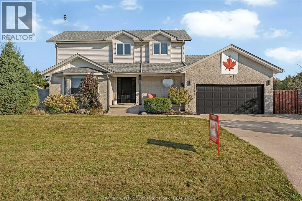 360 RIDGEVIEW PLACE North