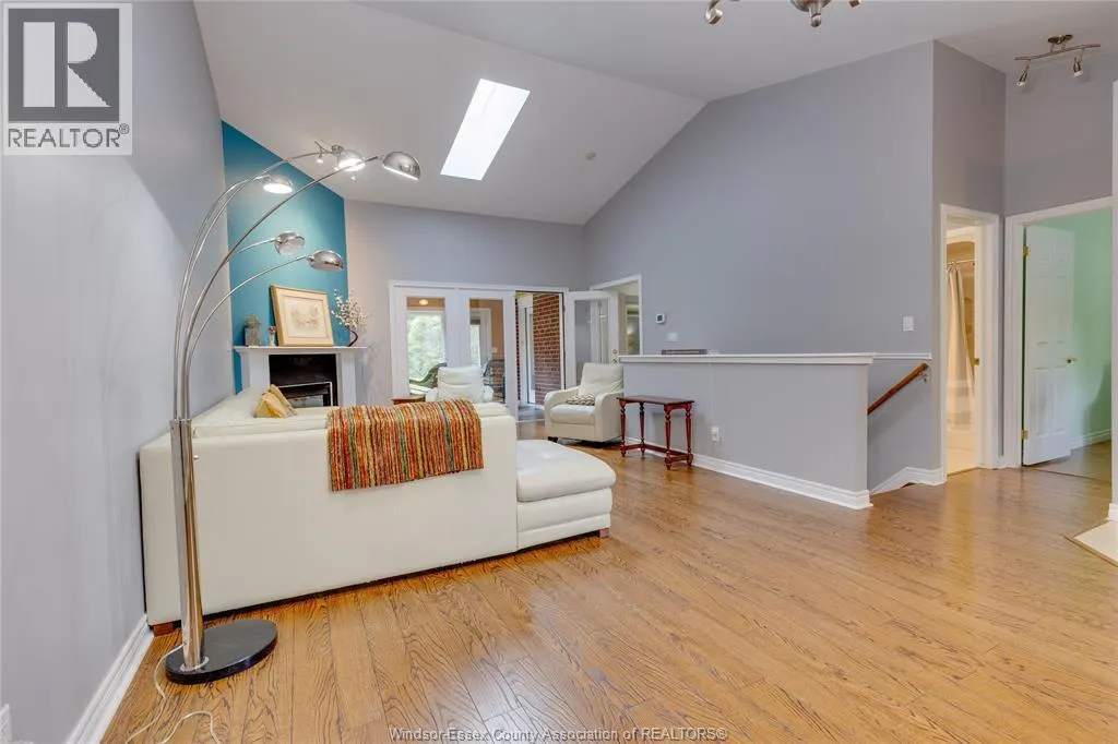 330 SADDLE LANE