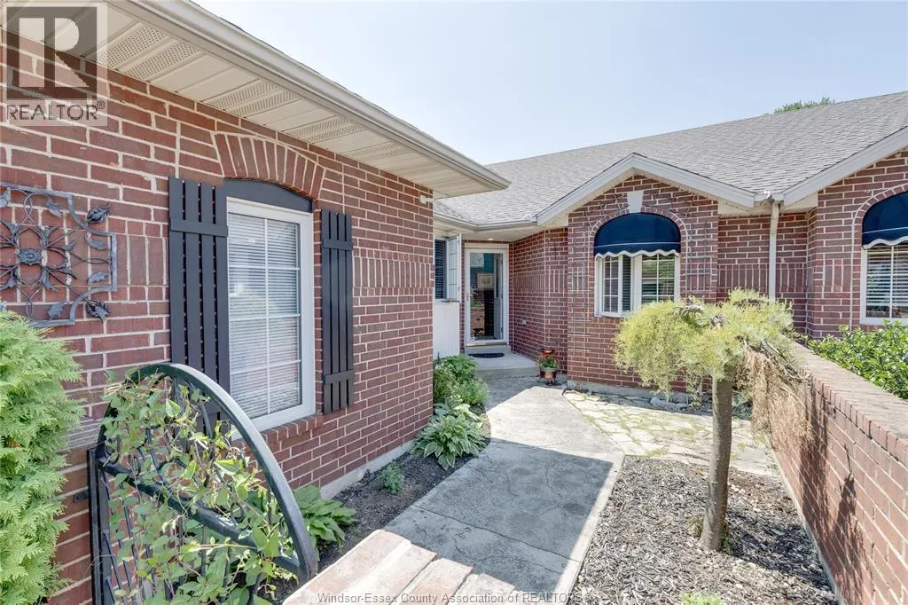 330 SADDLE LANE