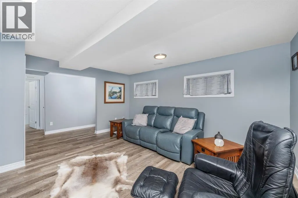 711 Frost COURT