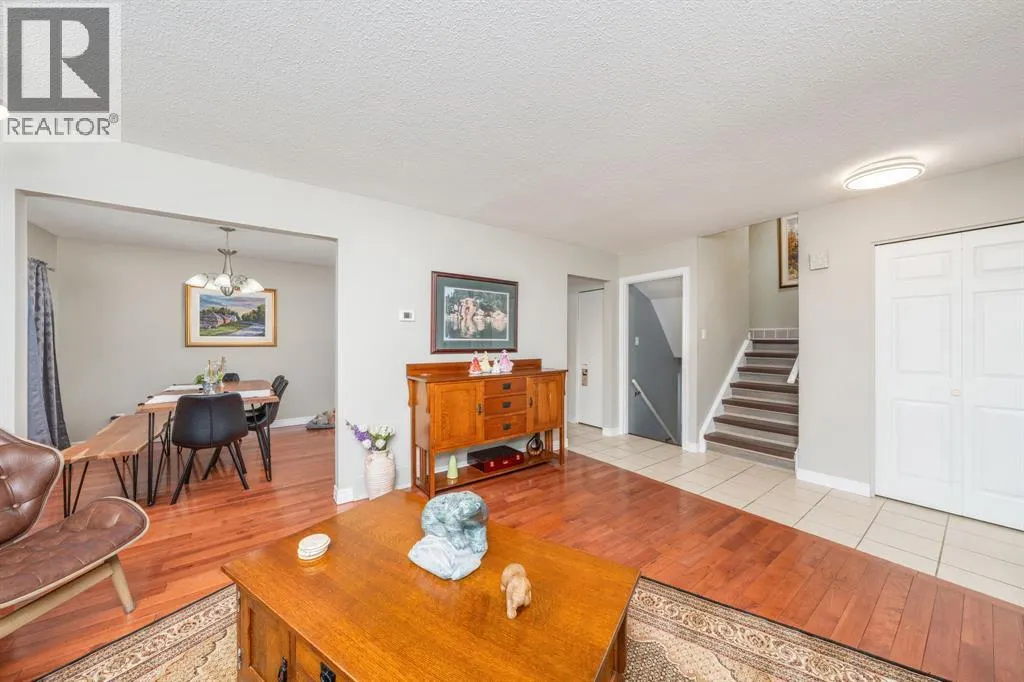 711 Frost COURT