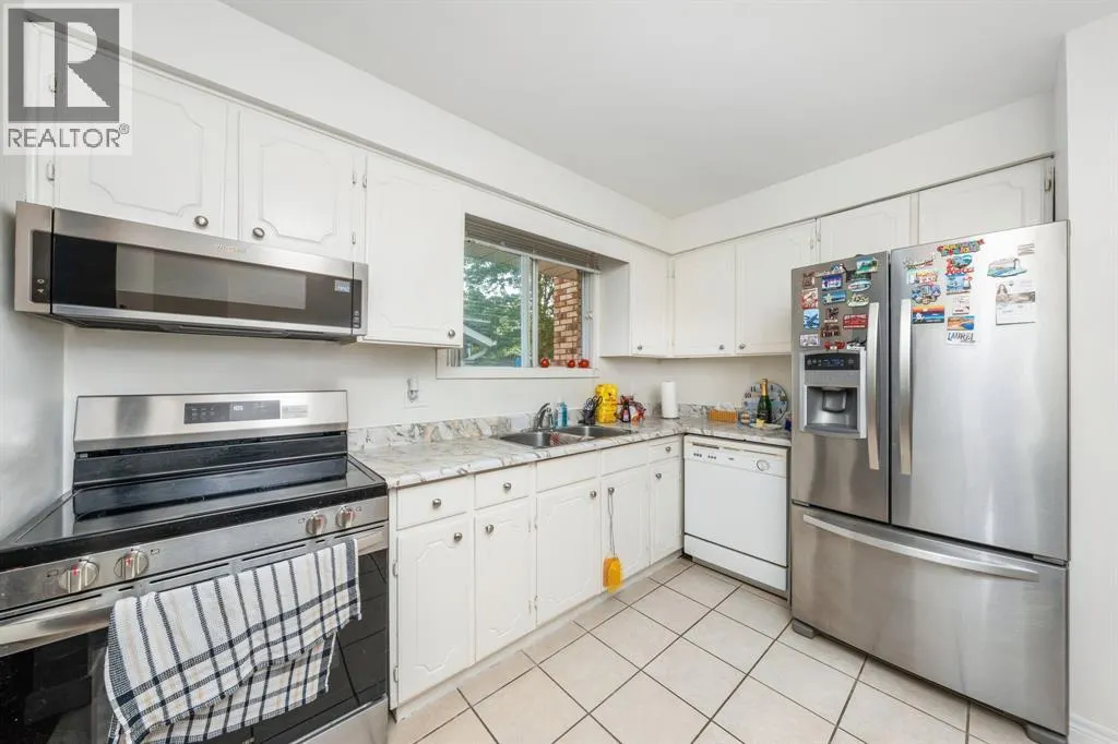 711 Frost COURT
