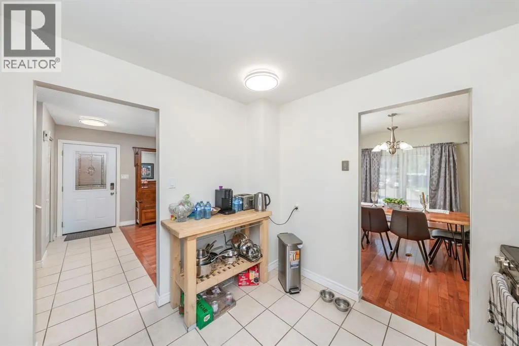 711 Frost COURT