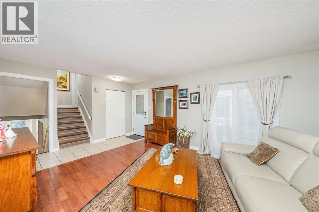 711 Frost COURT