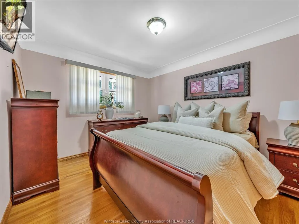 132 VICTORIA