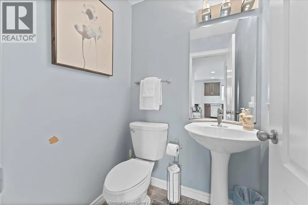 1033 ASPEN RIDGE CRESCENT