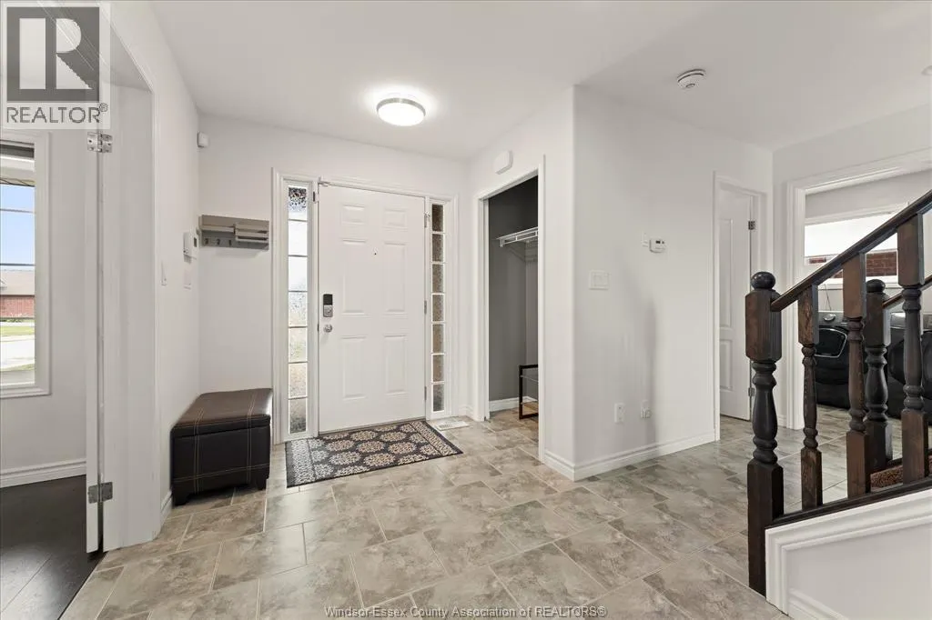 1033 ASPEN RIDGE CRESCENT