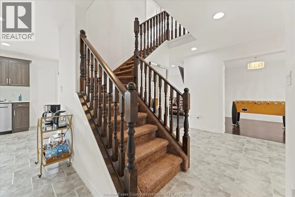 1033 ASPEN RIDGE CRESCENT