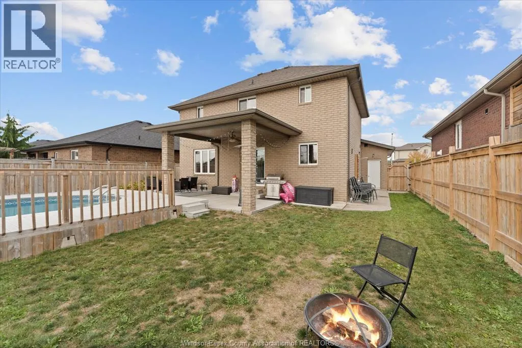 1033 ASPEN RIDGE CRESCENT