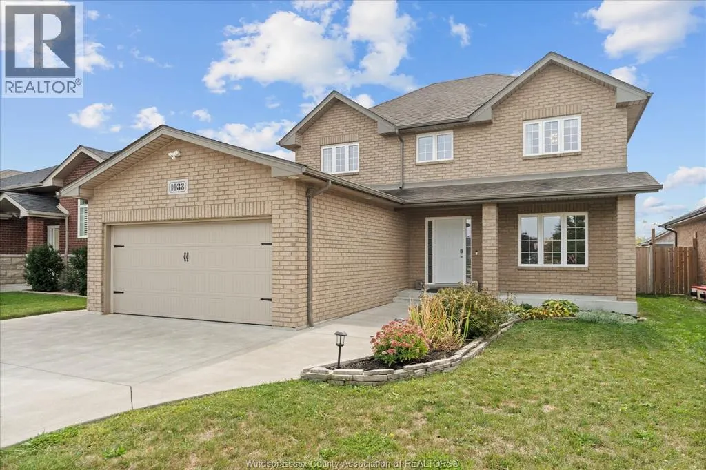 1033 ASPEN RIDGE CRESCENT
