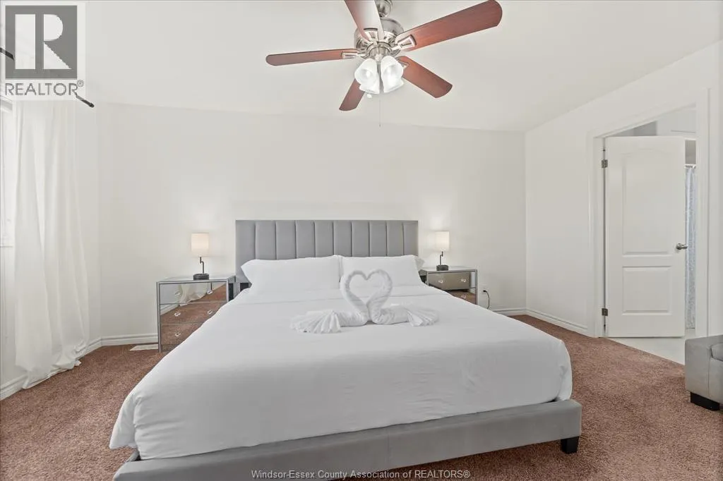 1033 ASPEN RIDGE CRESCENT