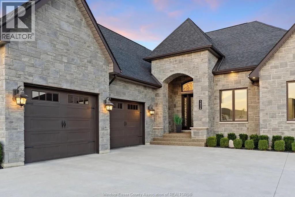 1456 MULLINS DRIVE
