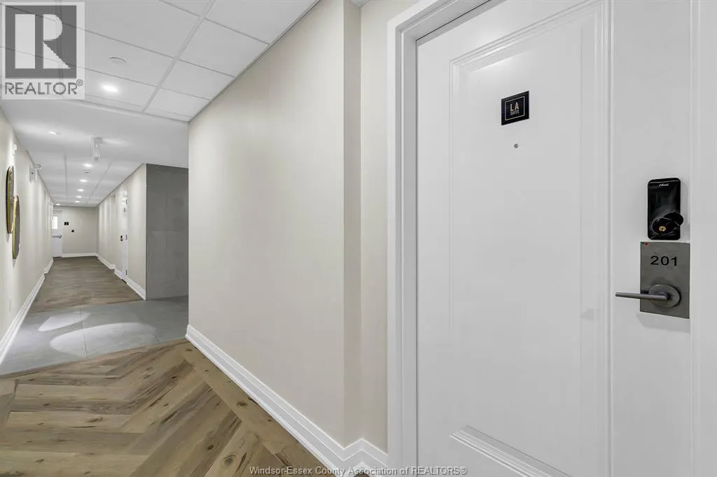 1740 Sprucewood Unit# 201